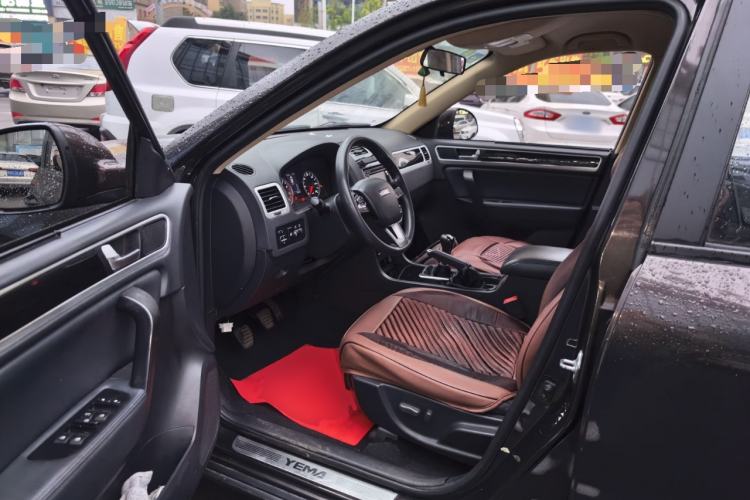 Used Yema T70 2015 1.8L Manual Elite Model Interior 3