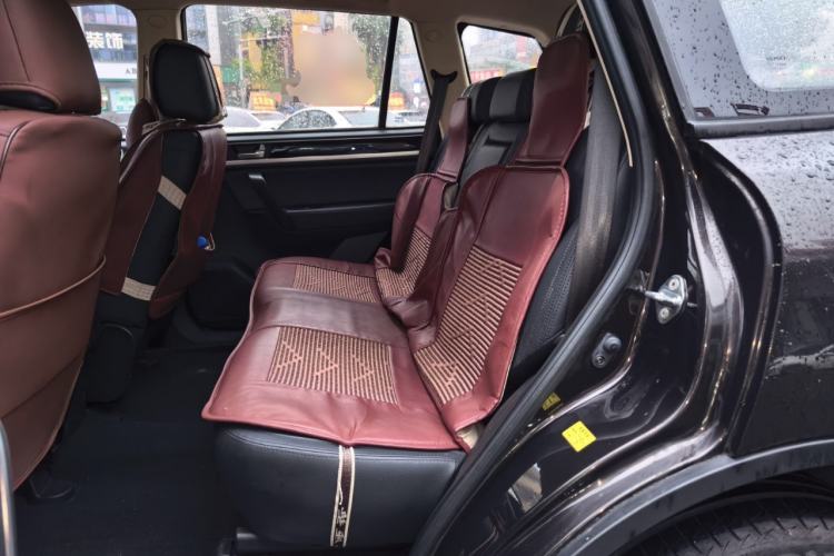 Used Yema T70 2015 1.8L Manual Elite Model Interior 4