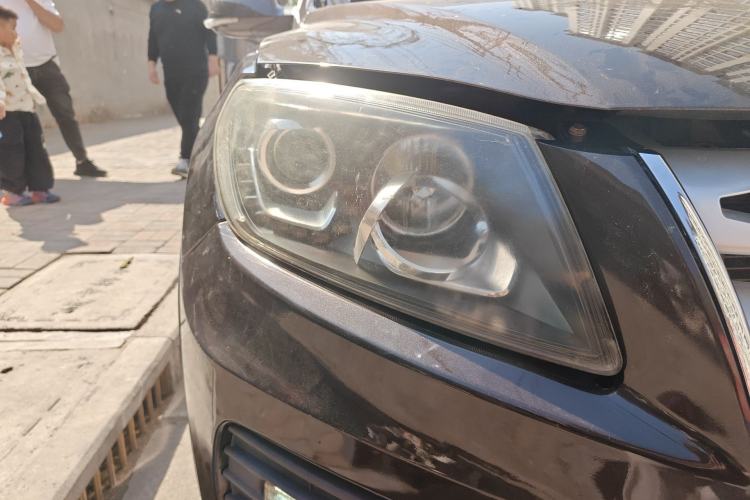 Used Yema T70 2015 1.8T CVT Flagship Model Right Front Headlight
