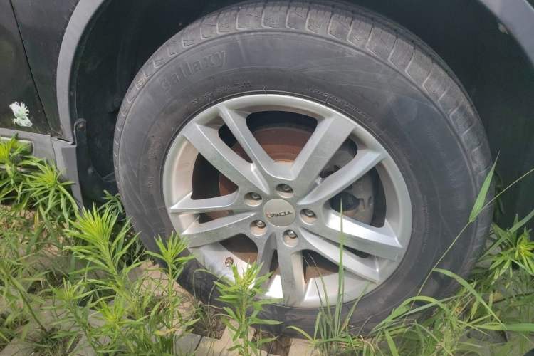 Used Yema T70 2015 Revised 1.8T CVT Elegant Version Right Front Wheel Hub