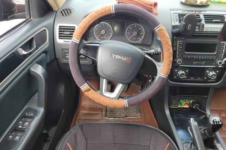 Used Yema T70 2015 1.8L Manual Comfort Model Steering Wheel