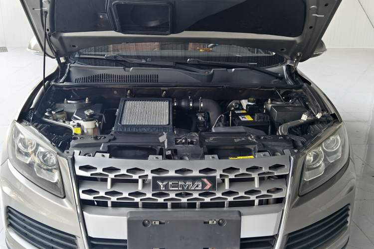 Used Yema T70 2015 Revised 1.8T CVT Elegant Version Engine Bay