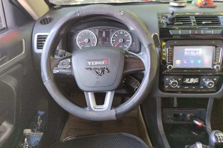 Used Yema T70 2015 Revised 1.8L Manual Elite Version Steering Wheel