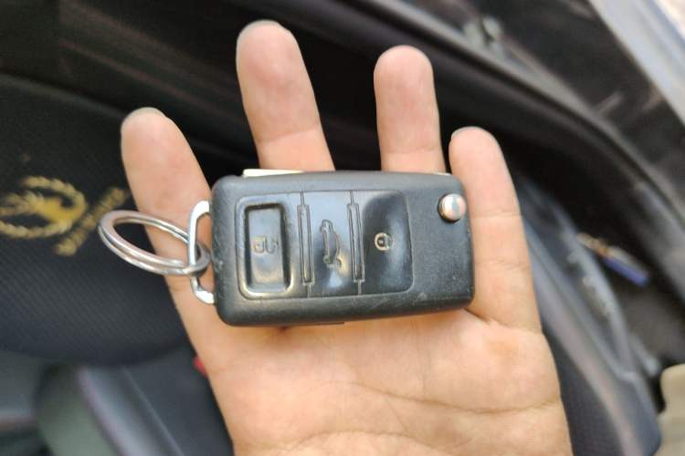 Used Yema T70 2015 Revised 1.8L Manual Elite Version Vehicle Key