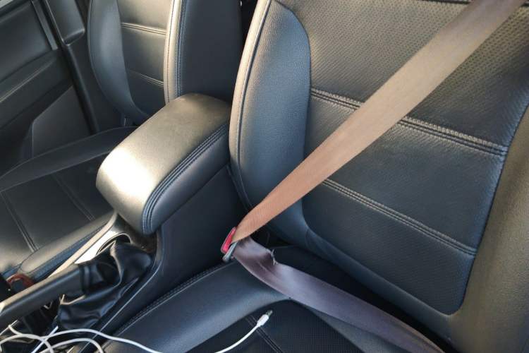 Used Yema T70 2015 1.8L Manual Elite Model Left Front Seat