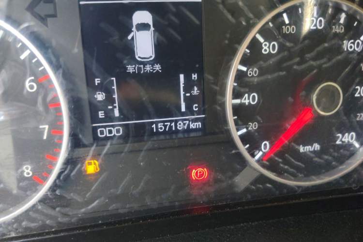 Used Yema T70 2015 1.8L Manual Elite Model Odometer Close Up