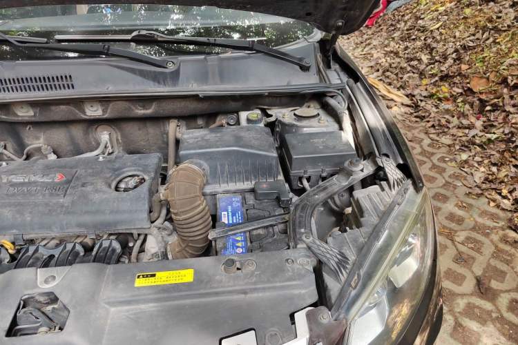 Used Yema T70 2015 1.8L Manual Elite Model Engine Bay Left
