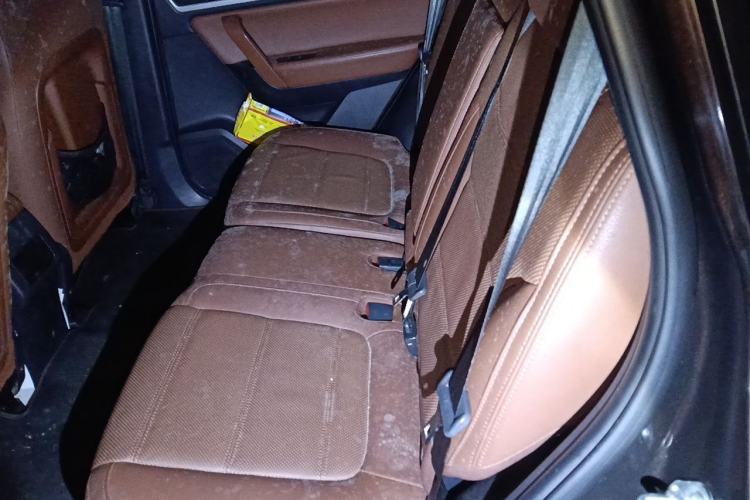 Used Yema T70 2015 Revised 1.8T CVT Elegant Version Left Rear Seat