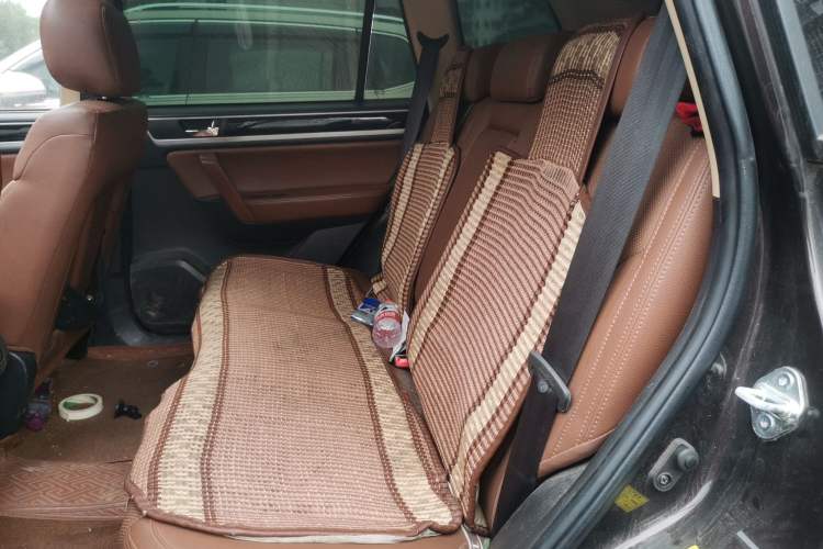 Used Yema T70 2015 1.8T CVT Smart Model Left Rear Seat