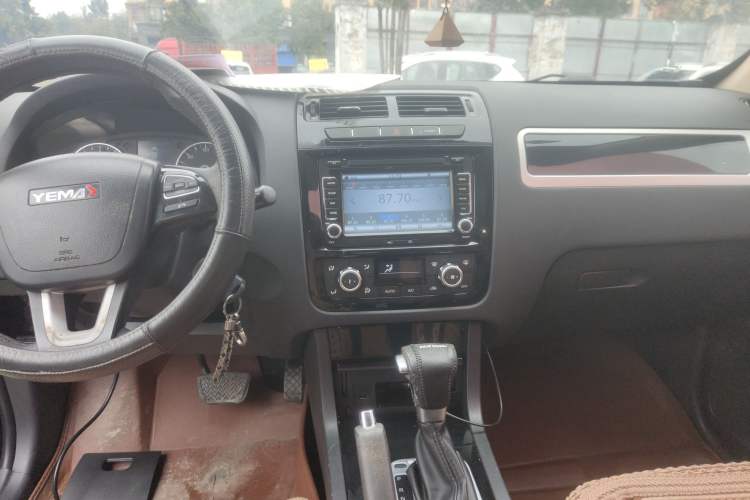 Used Yema T70 2015 Revised 1.8T CVT Elegant Version Audio And AC Panel