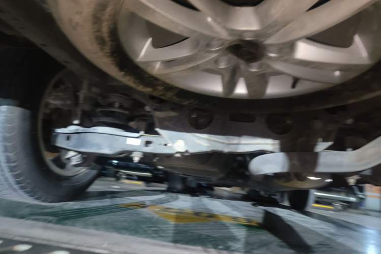 Used Yema T70 2015 1.8T CVT Elegant Model Chassis Rear