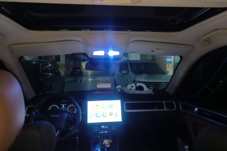 Used Yema T70 2015 1.8T CVT Elegant Model Headliner