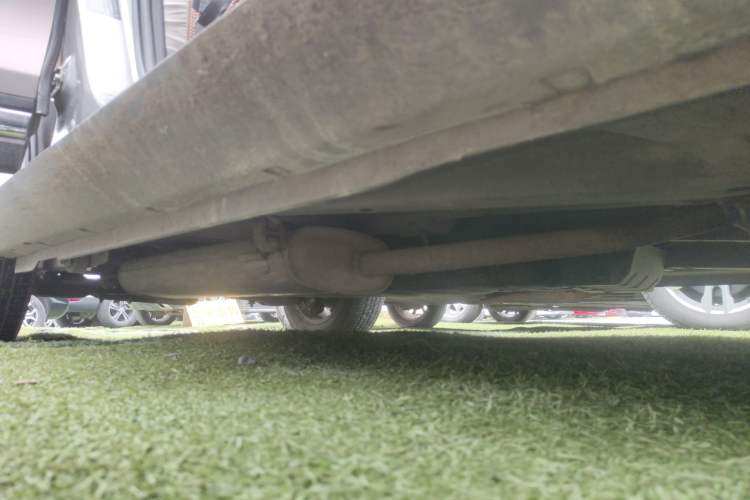 Used Yema T70 2015 Revised 1.8T CVT Elegant Version Right Side Sill