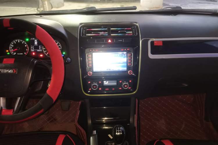 Used Yema T70 2015 1.8L Manual Elite Model Audio And AC Panel
