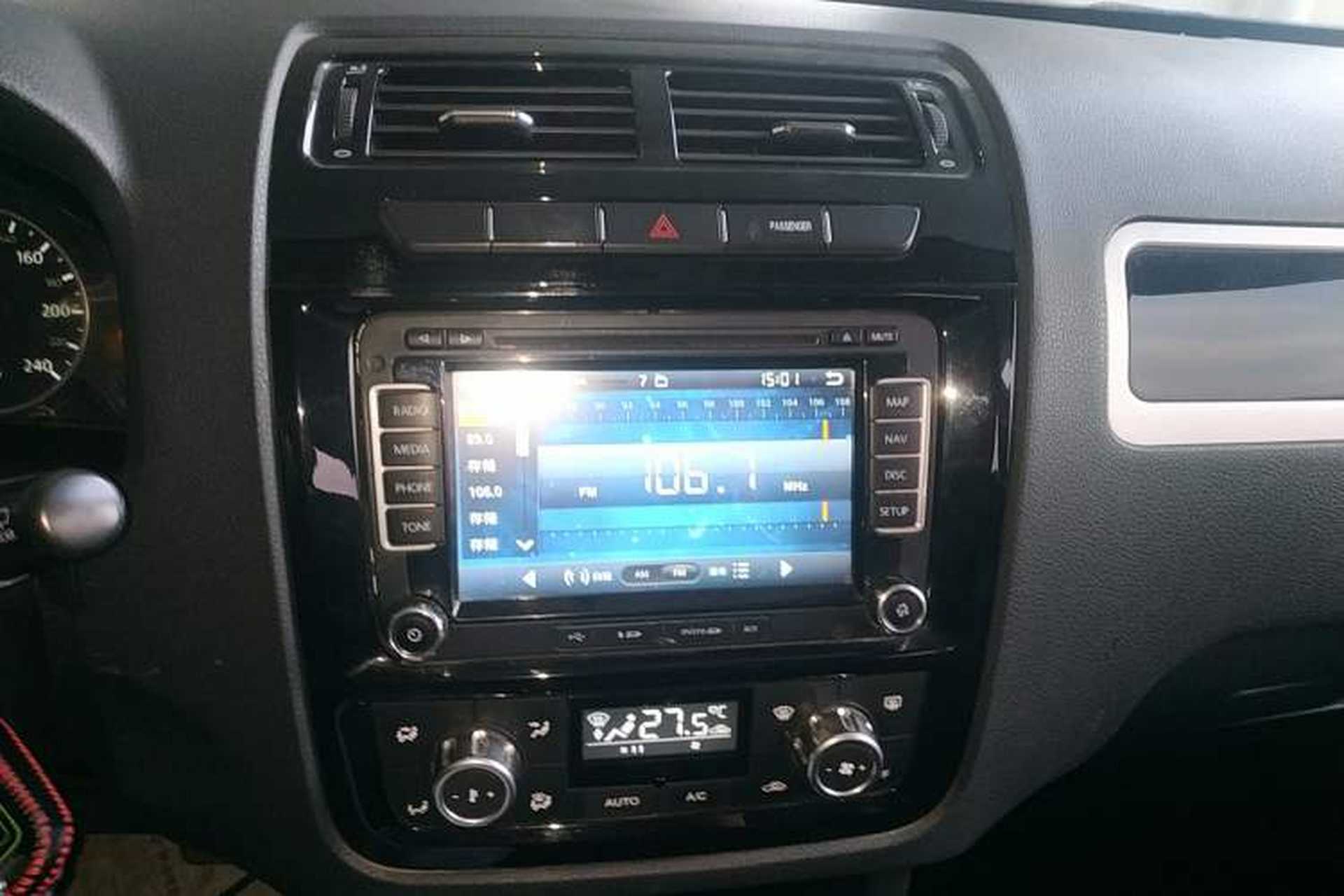 Used Yema T70 2015 1.8L Manual Elite Model Audio And AC Panel