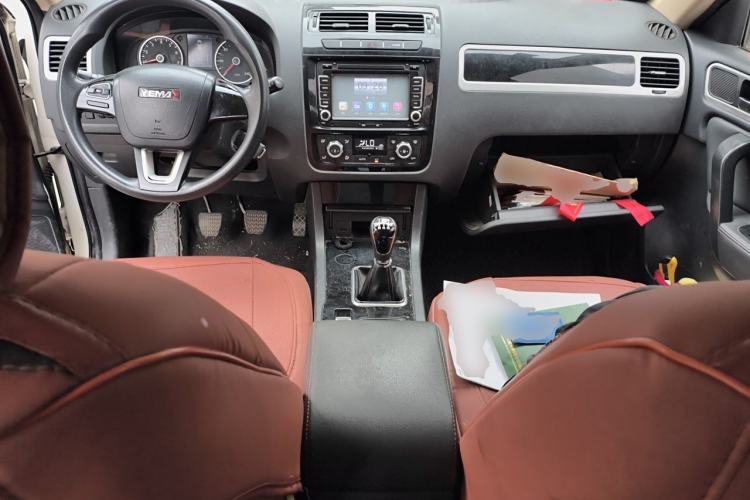 Used Yema T70 2015 Revised 1.8L Manual Elite Version Center Console