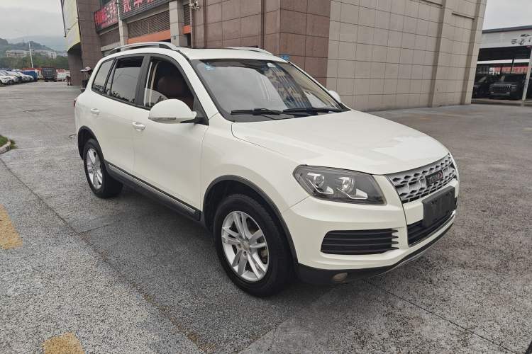 Used Yema T70 2015 Revised 1.8T CVT Elegant Version Exterior 2