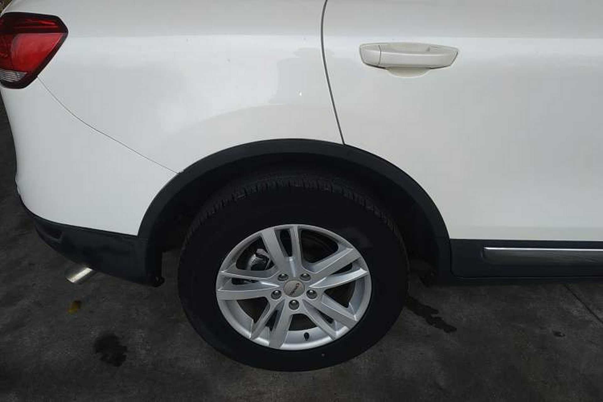 Used Yema T70 2015 1.8L Manual Elite Model Exterior 8