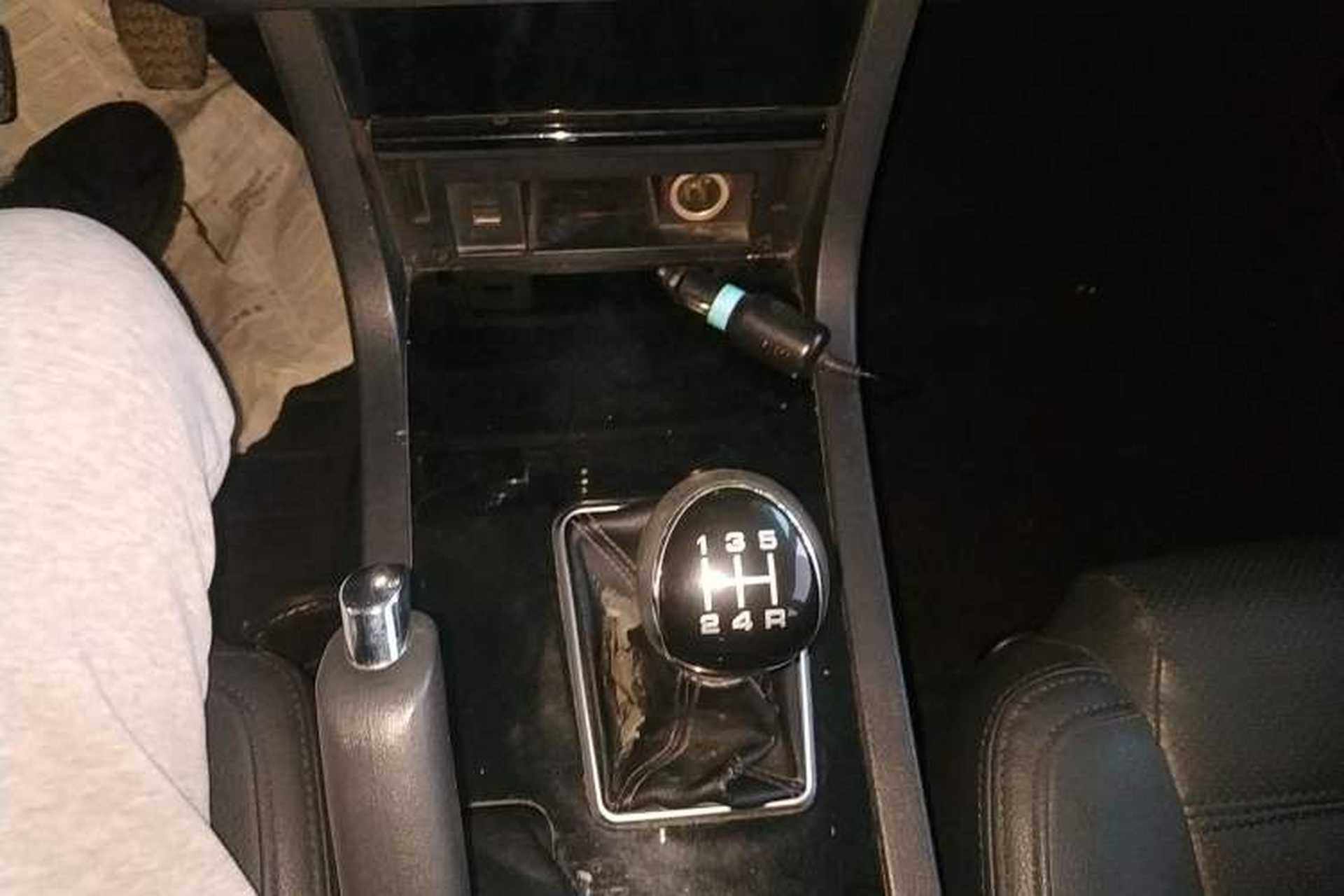 Used Yema T70 2015 1.8L Manual Elite Model Gear Lever