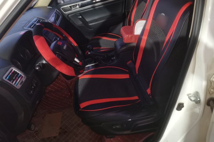 Used Yema T70 2015 1.8L Manual Elite Model Left Front Seat