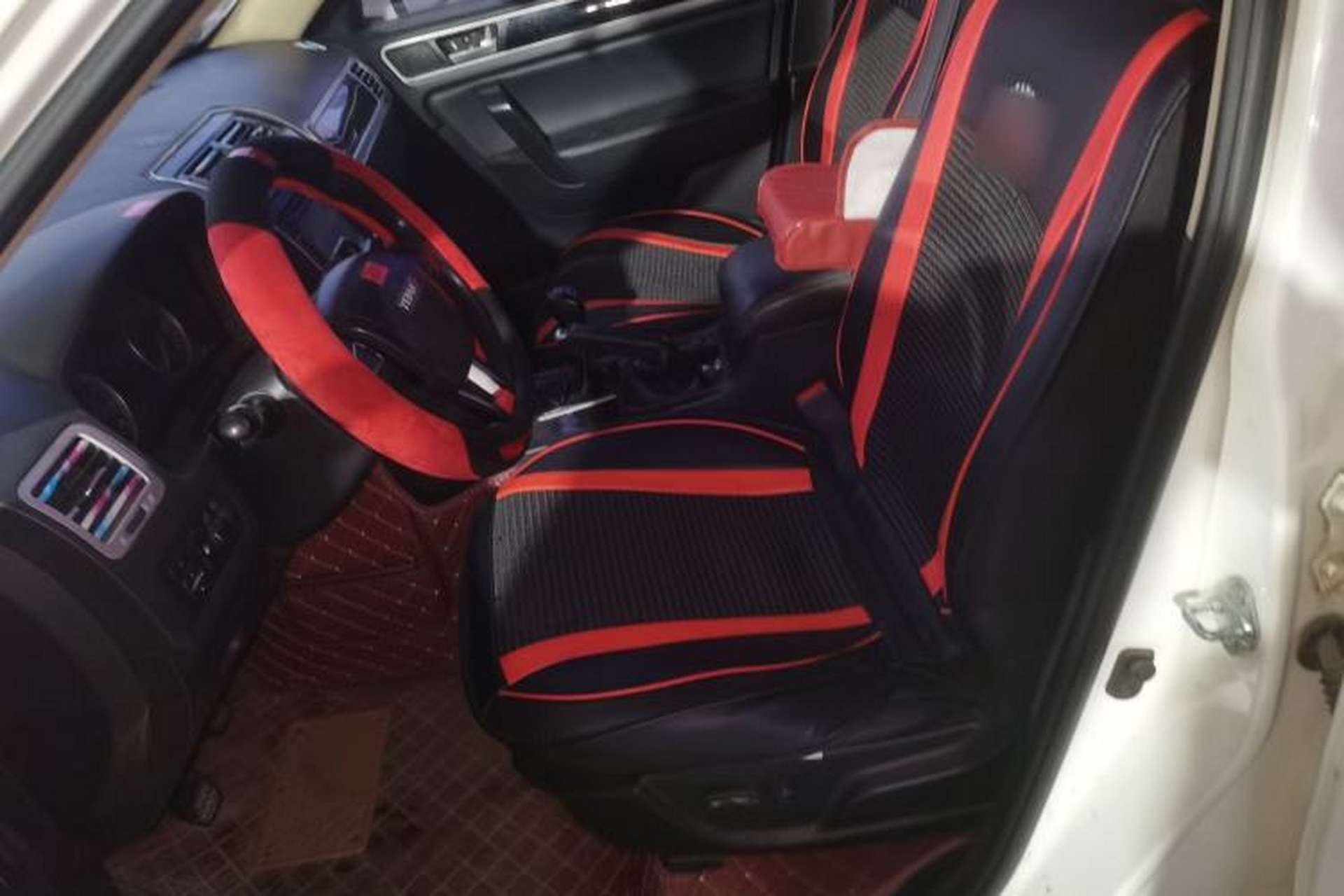 Used Yema T70 2015 1.8L Manual Elite Model Left Front Seat