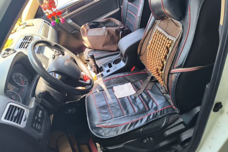 Used Yema T70 2015 1.8L Manual Comfort Model Left Front Seat