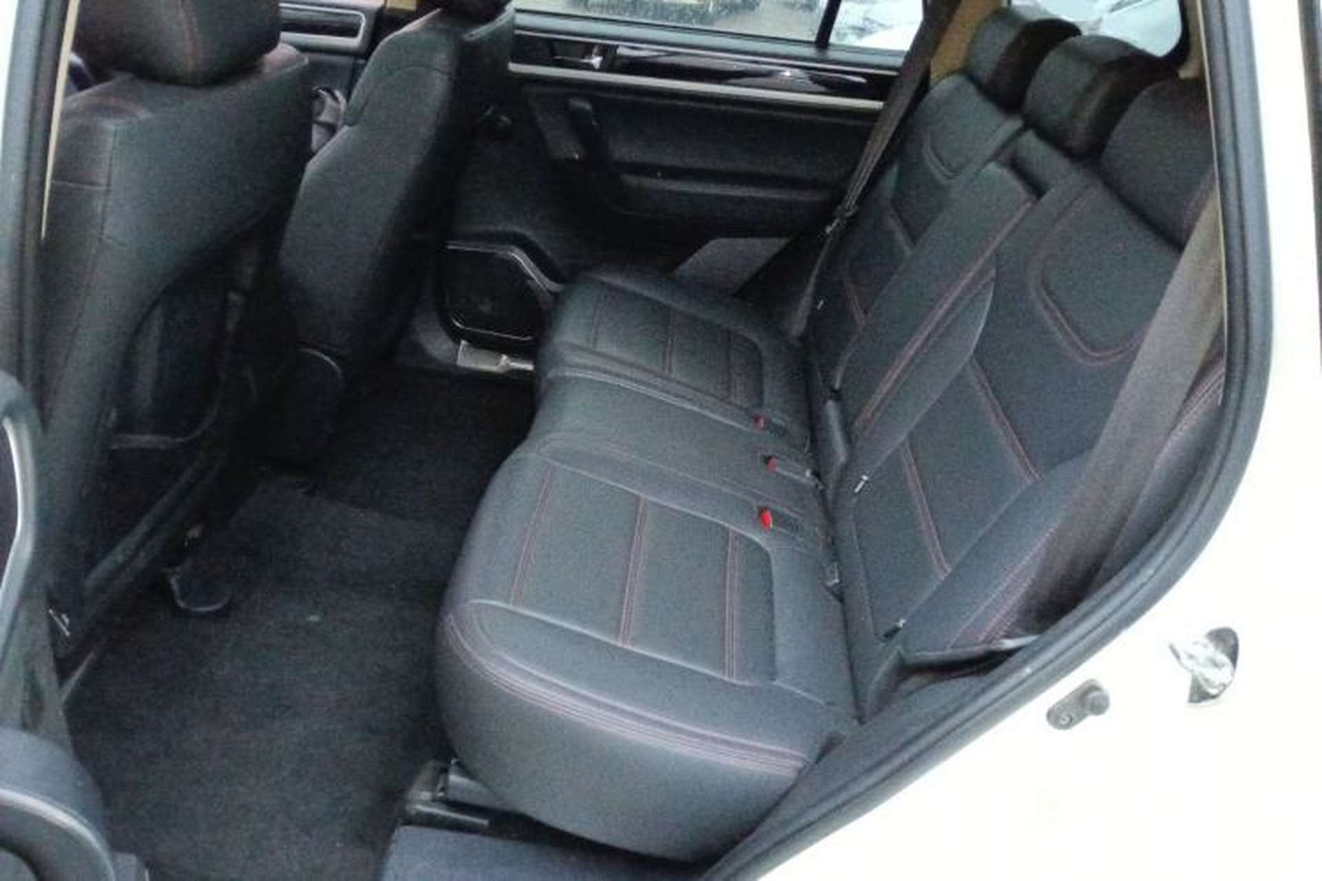 Used Yema T70 2015 Revised 1.8T CVT Elegant Version Left Rear Seat
