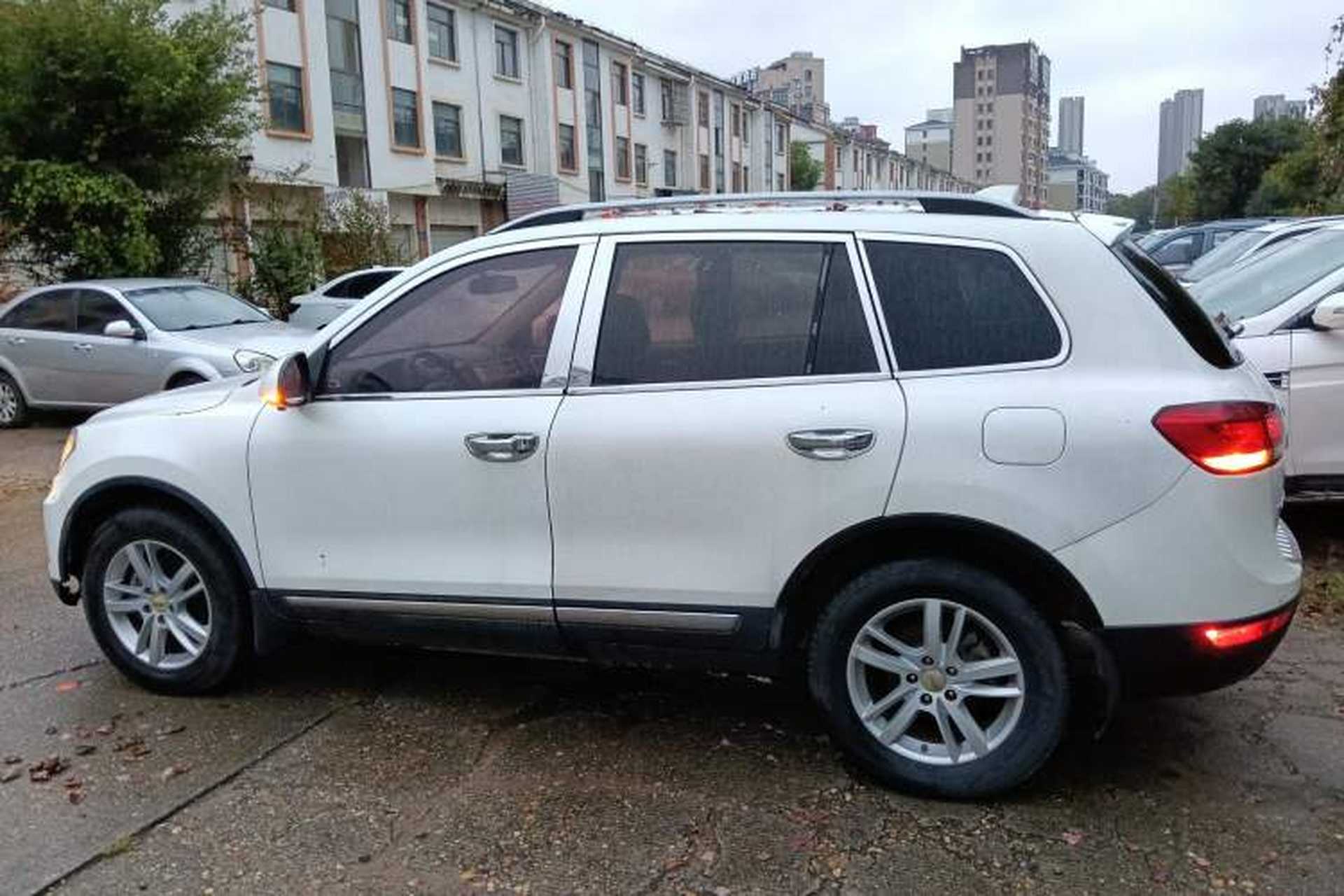 Used Yema T70 2015 Revised 1.8T CVT Elegant Version Left Side