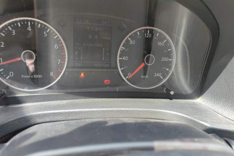 Used Yema T70 2015 1.8L Manual Elite Model Odometer Close Up