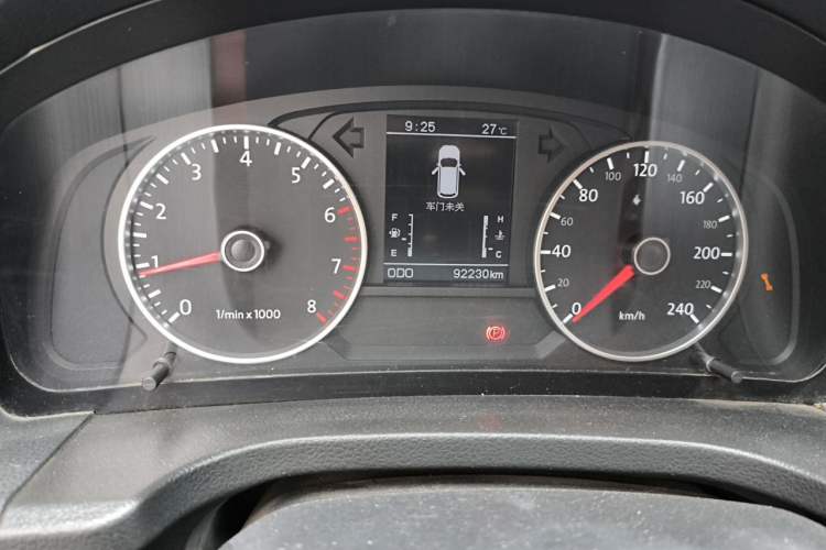 Used Yema T70 2015 Revised 1.8L Manual Elite Version Odometer Close Up