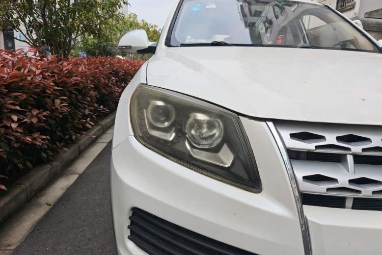 Used Yema T70 2015 1.8L Manual Luxury Model Right Front Headlight