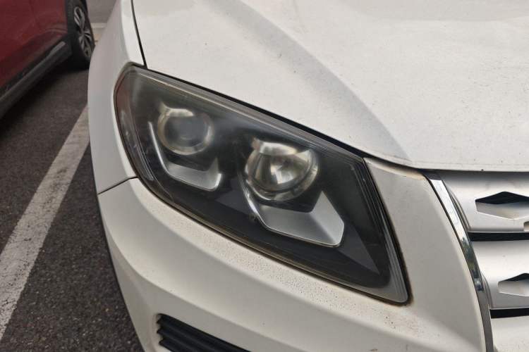 Used Yema T70 2015 Revised 1.8L Manual Elite Version Right Front Headlight