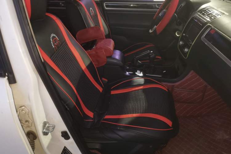 Used Yema T70 2015 1.8L Manual Elite Model Right Front Seat