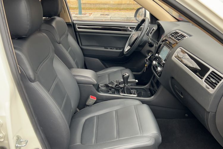 Used Yema T70 2015 1.8L Manual Elite Model Right Front Seat