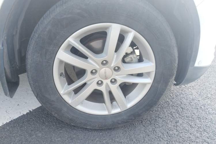 Used Yema T70 2015 1.8T CVT Smart Model Right Front Wheel Hub