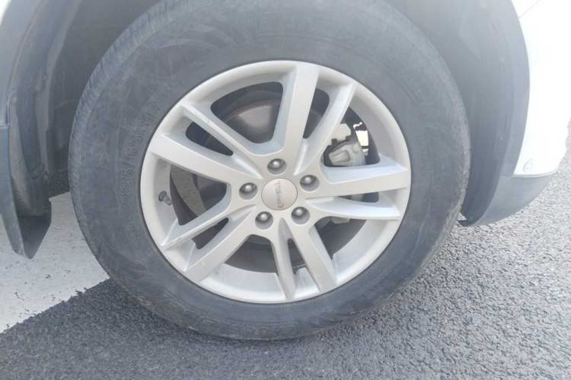 Used Yema T70 2015 1.8T CVT Smart Model Right Front Wheel Hub
