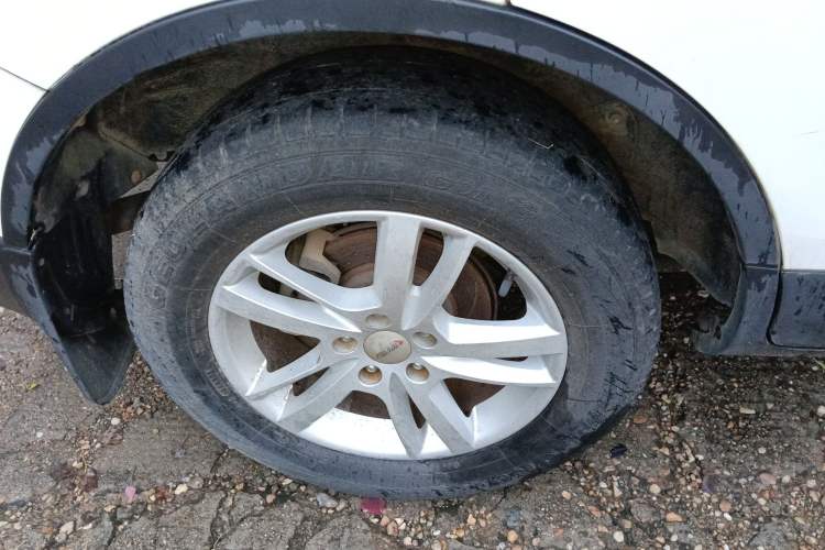 Used Yema T70 2015 Revised 1.8T CVT Elegant Version Right Rear Wheel Hub