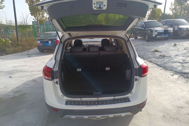 Used Yema T70 2015 Revised 1.8T CVT Elegant Version Trunk