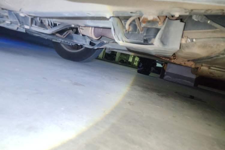 Used Yema T70 2016 1.8T CVT Elegant Model Chassis Front Left
