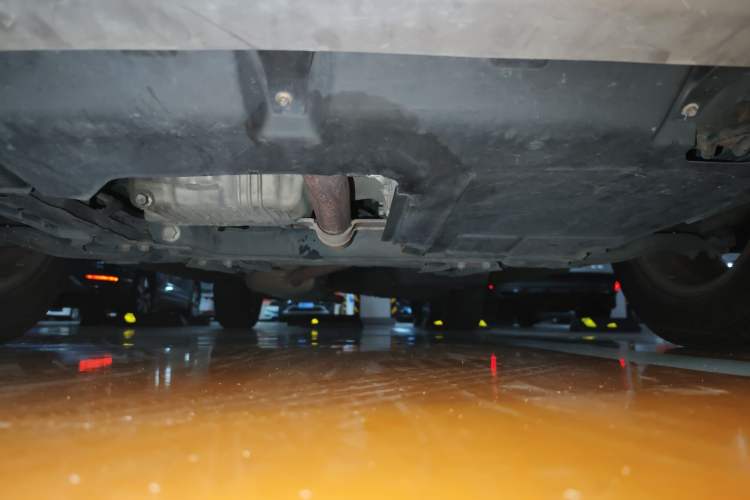 Used Yema T70 2016 1.8T CVT Elegant Model Chassis Front