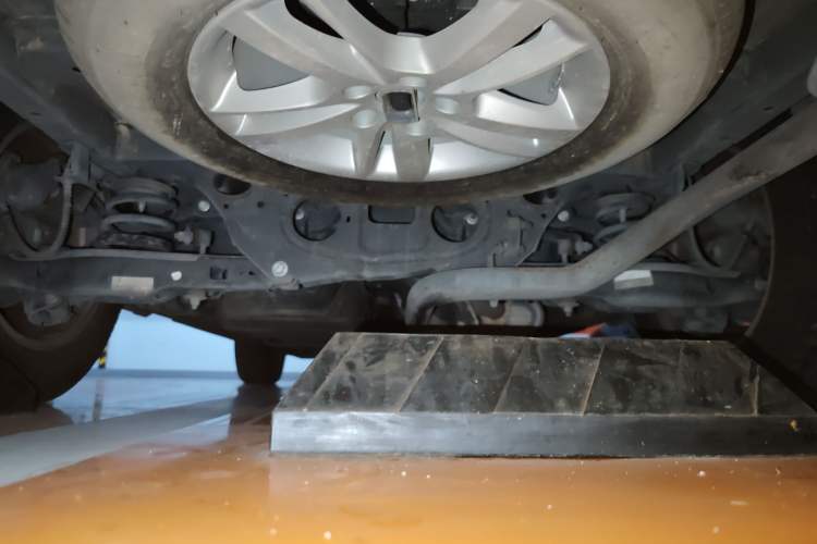 Used Yema T70 2016 1.8T CVT Elegant Model Chassis Rear
