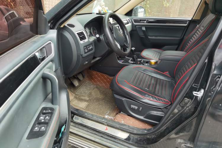Used Yema T70 2016 Upgraded Model 1.8L Manual Elite Version Driver Seat