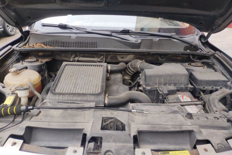 Used Yema T70 2016 Upgraded Model 1.5T Manual Leading Version Engine Bay