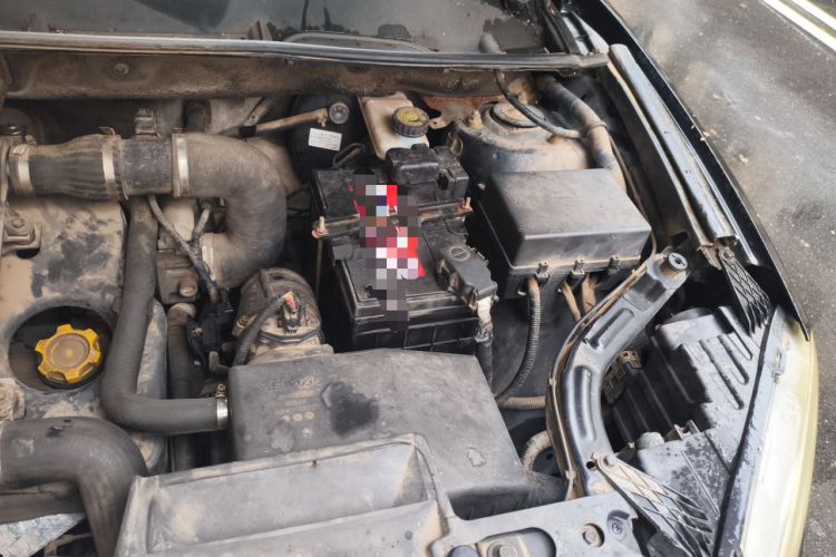 Used Yema T70 2016 1.8T CVT Elegant Model Engine Bay Left