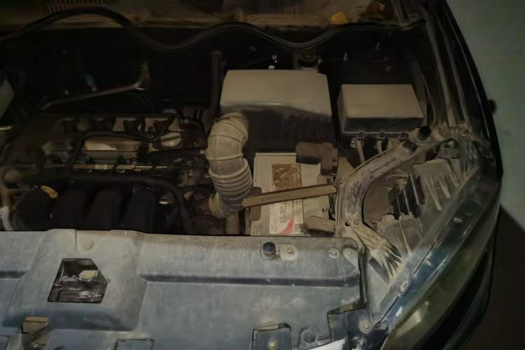 Used Yema T70 2016 Upgraded Model 1.8L Manual Comfort Version Engine Bay Left