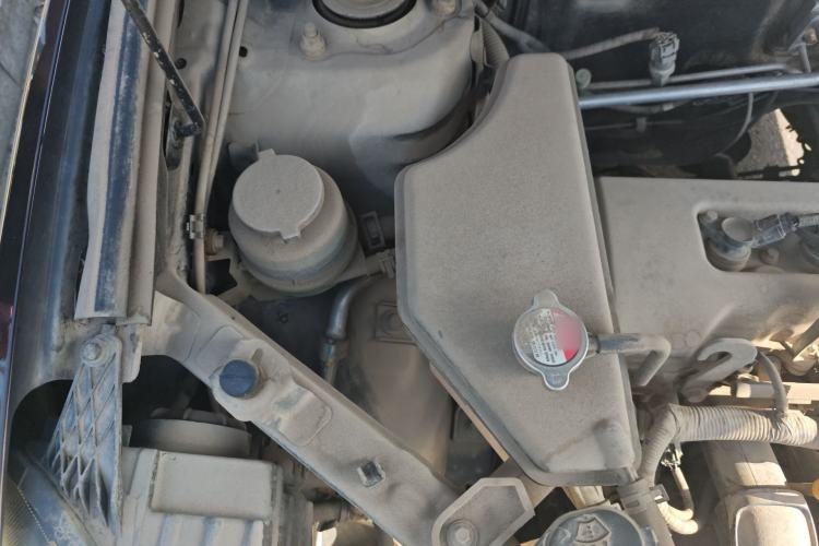 Used Yema T70 2016 Upgraded Model 1.8L Manual Comfort Version Engine Bay Right
