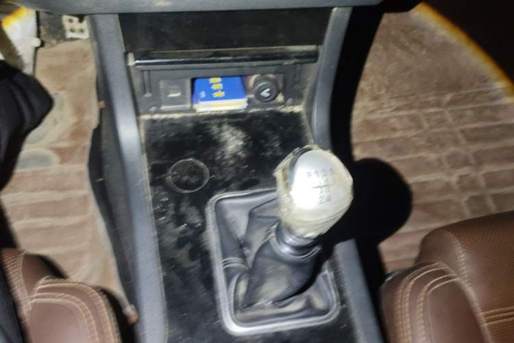 Used Yema T70 2016 Upgraded Model 1.5T Manual Leading Version Gear Lever