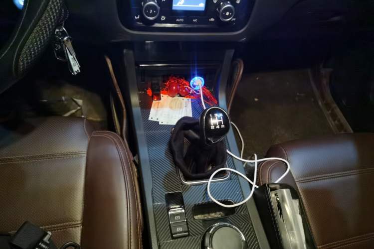 Used Yema T70 2016 Upgraded Model 1.8L Manual Comfort Version Gear Lever