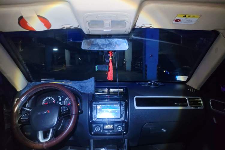 Used Yema T70 2016 1.8T CVT Elegant Model Headliner