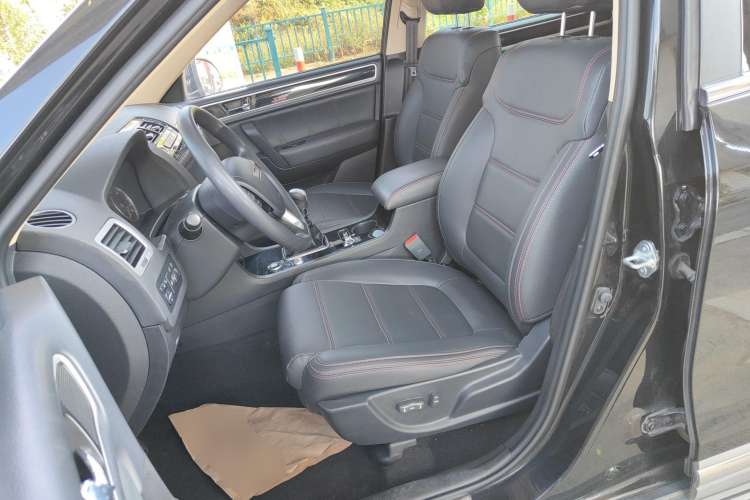 Used Yema T70 2016 Upgraded Model 1.5T Manual Luxury Version Left Front Seat